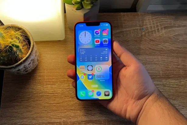 iPhone SE 4