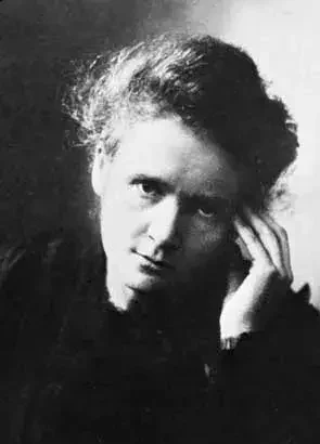Marie Curie: A Scientist Turned Wartime Hero